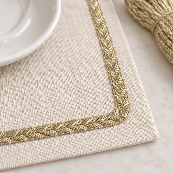 8 mm Beige and Gold Tone Flat Choti Braided Trim — Table linen use