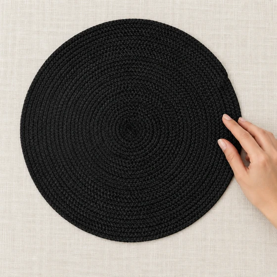Polyester Round Placemats, 1, 4 or 6 Pieces — In hand