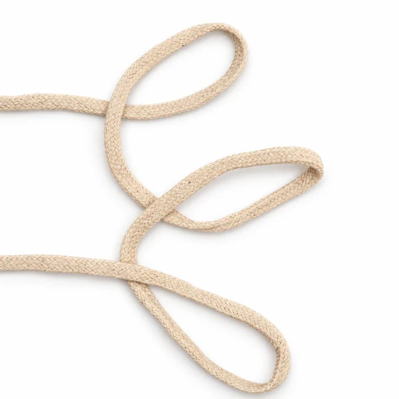 6 mm Beige Braid Trim, Narrow Close Plait — Relaxed loops view