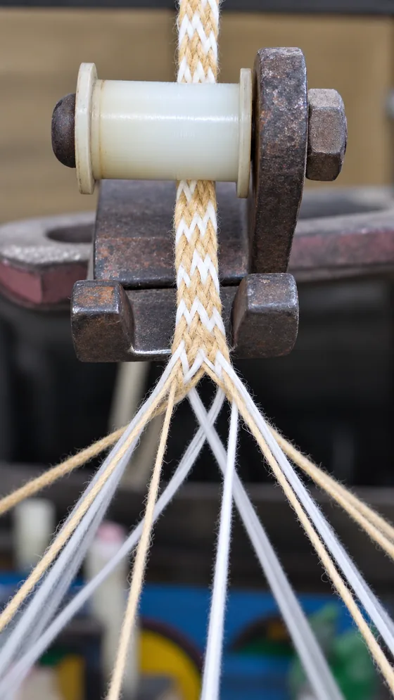 Natural patterned braid formation in our Jaipur factory